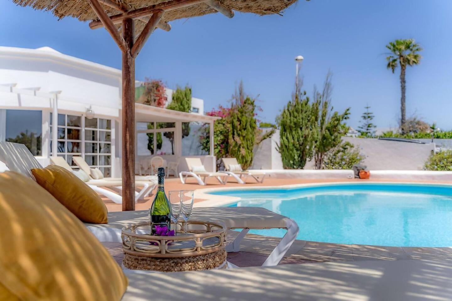 Amazing 3 Bedroom Ocean View With Pool Tias Exterior photo