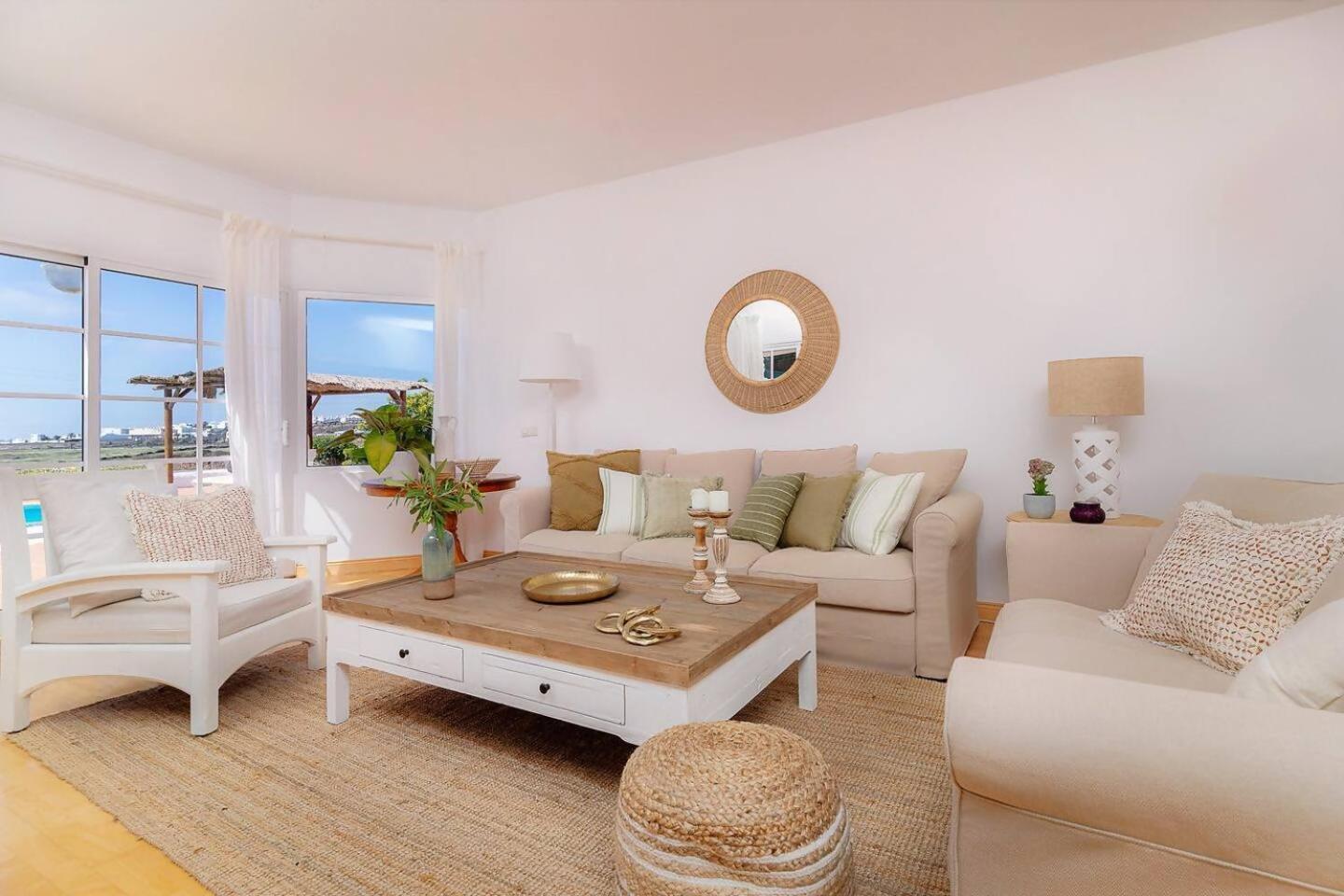 Amazing 3 Bedroom Ocean View With Pool Tias Exterior photo